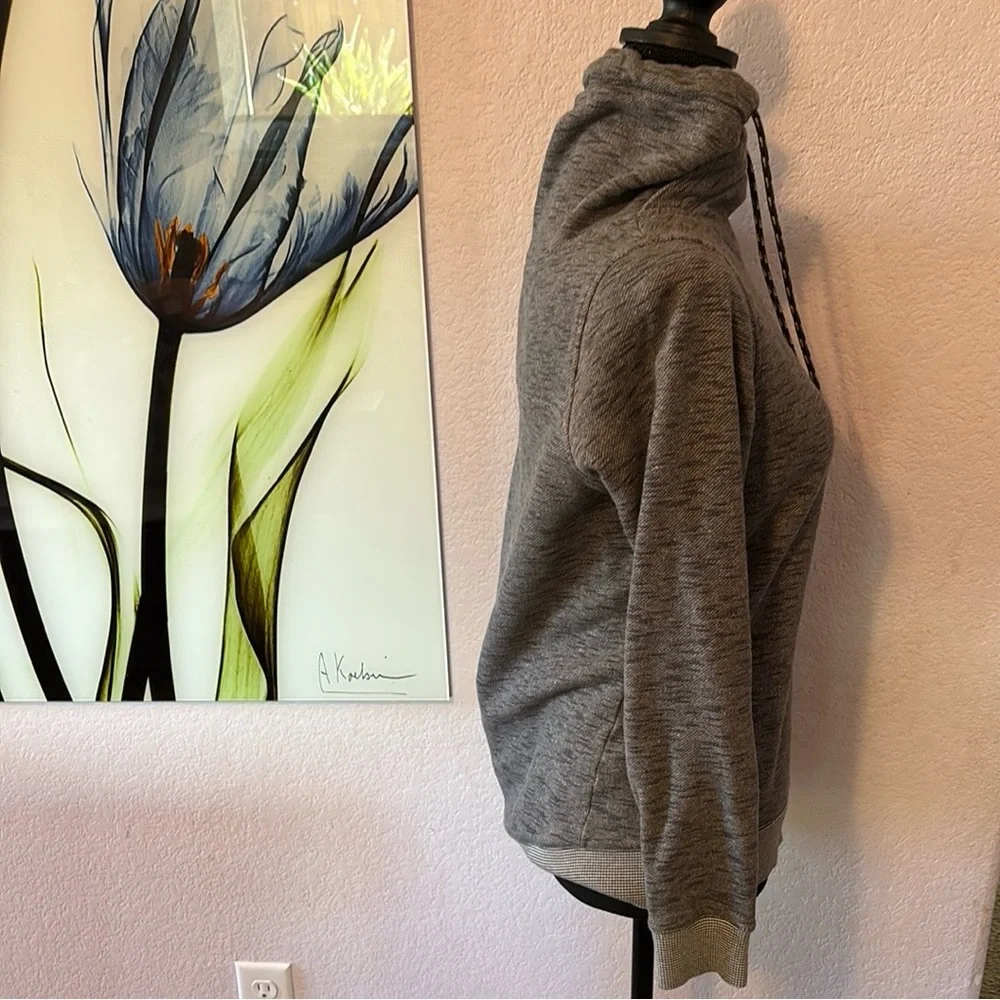 Columbia Sweatshirt size XS - Picture 2 of 5